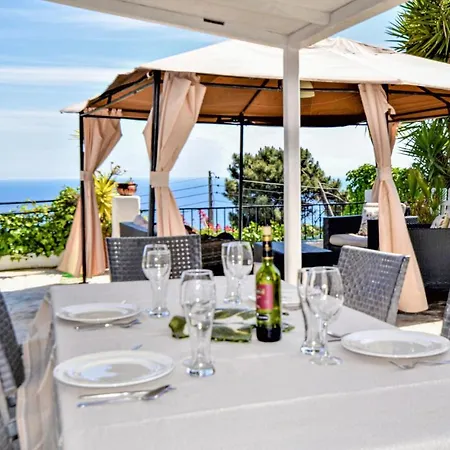 Lovely In Lloret Del Mar בית נופש